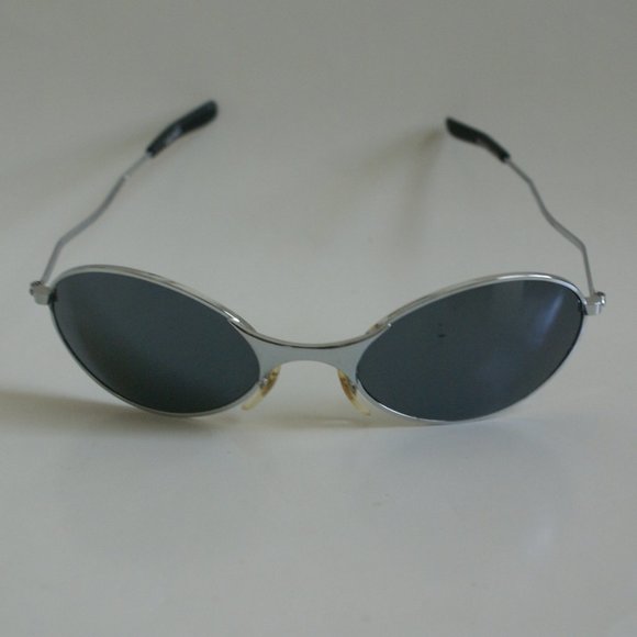 NWOT TruVintage Sports Wire Wrap around 90's style smoke mirrored sunglasses - Picture 1 of 5